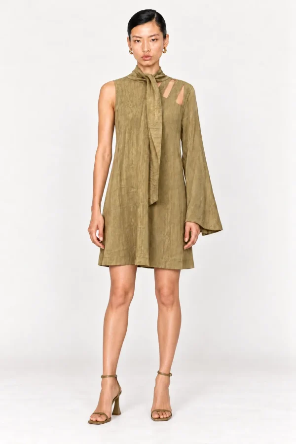 SAUGE — Robe en satin asymétrique à découpes, vue de face