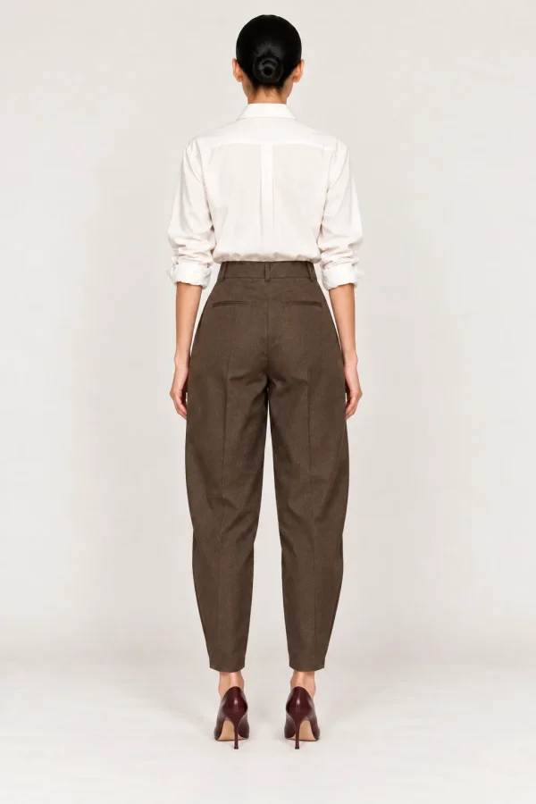 CÈDRE — Pantalon ballon en coton, vue de dos