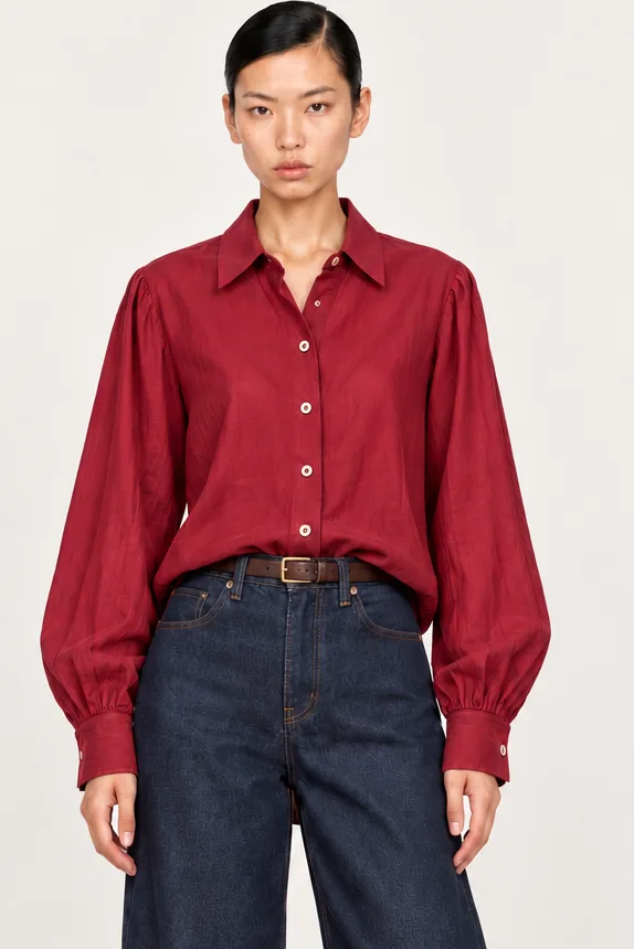 GRENAT — Chemise en coton à manches bouffantes, détail
