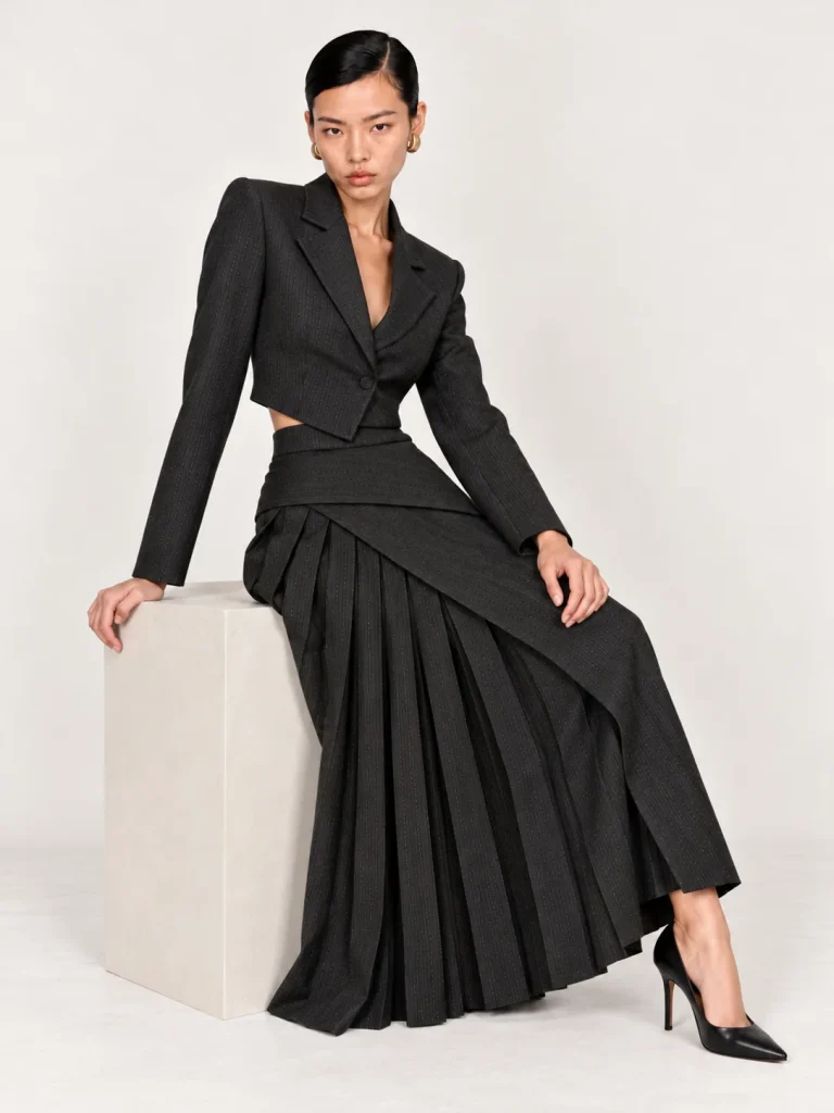 MINUIT — Veste courte à découpes princesse et jupe asymétrique à plis, anthracite